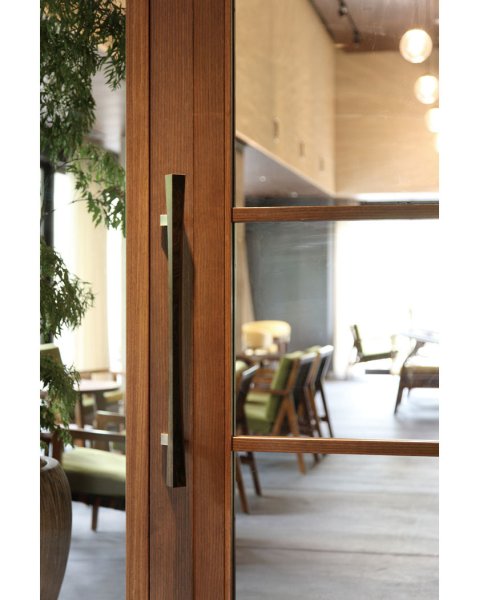 画像2: ユニウッド スコッチ +ステンレス ヘアラインハンドル(両側タイプ)/全長:700mm (2)